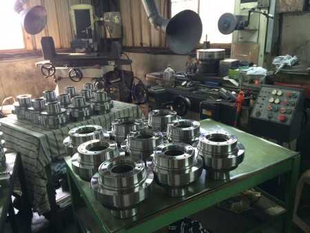 日本硬質合金模具材料