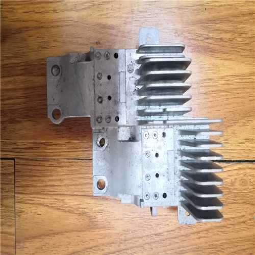 鏡架鈦和鎳合金哪個好點（眼鏡鈦合金和鎳合金的區別）